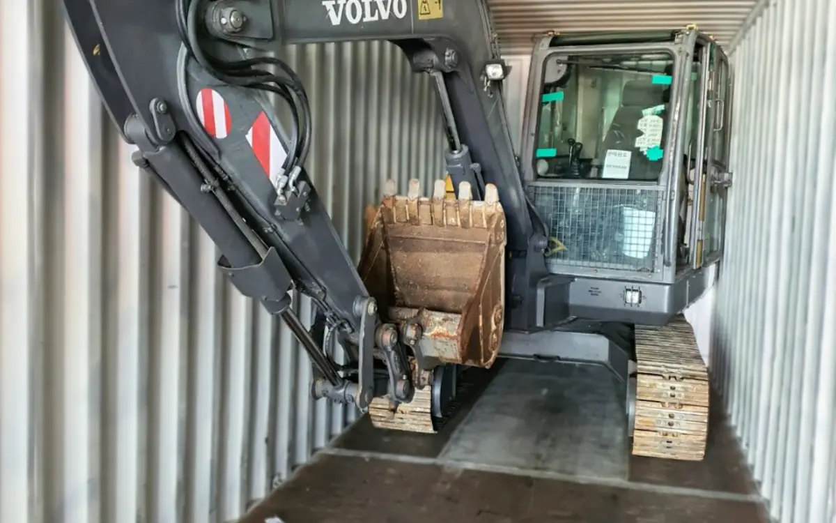 Equipment container loading